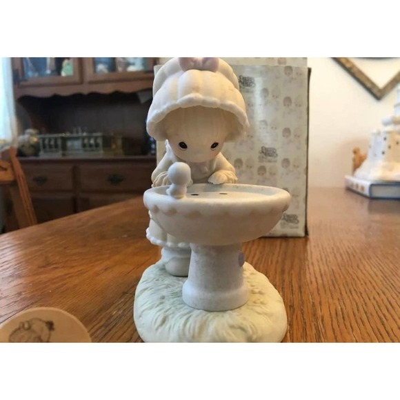 Precious Moments "A Reflection of His Love" - #522279 - Picture 3 of 4